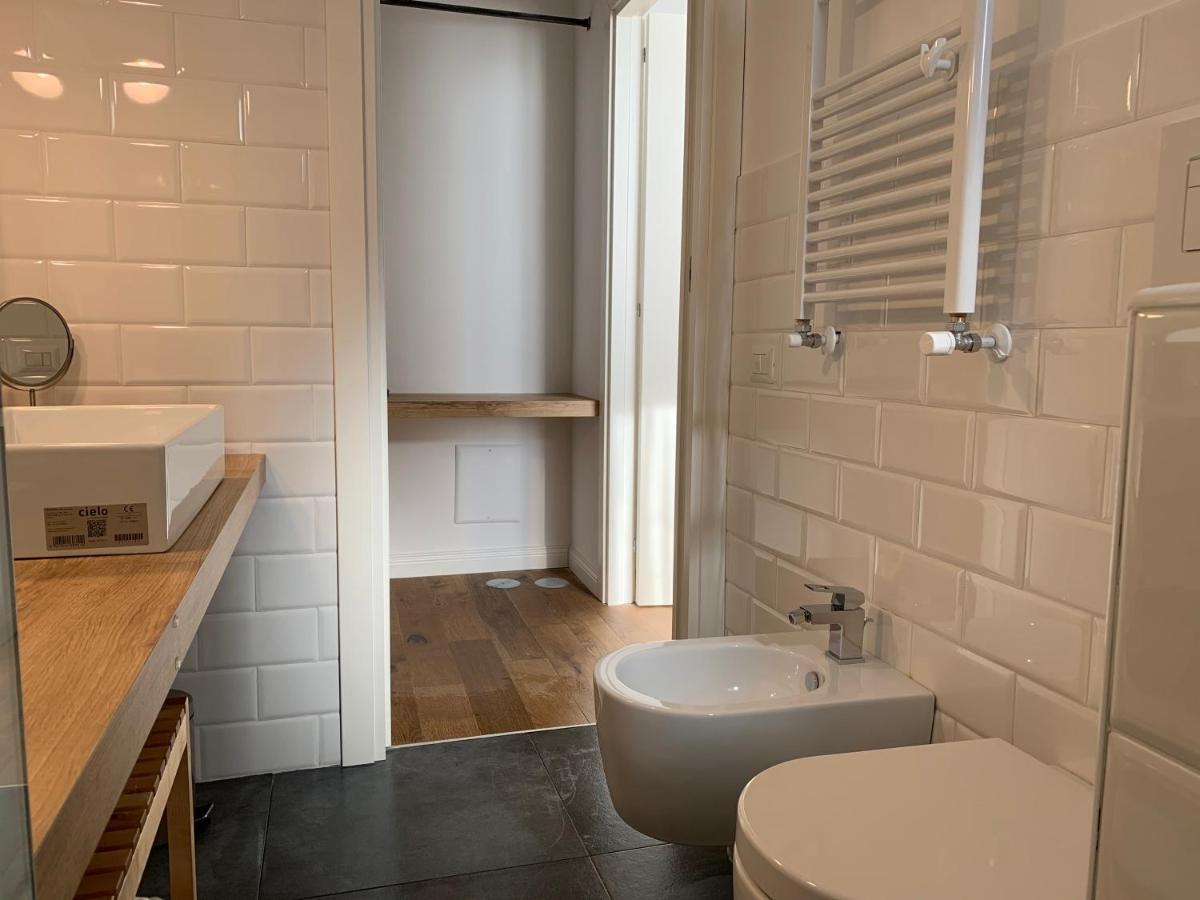 The Quality Apartment Napoli Екстер'єр фото