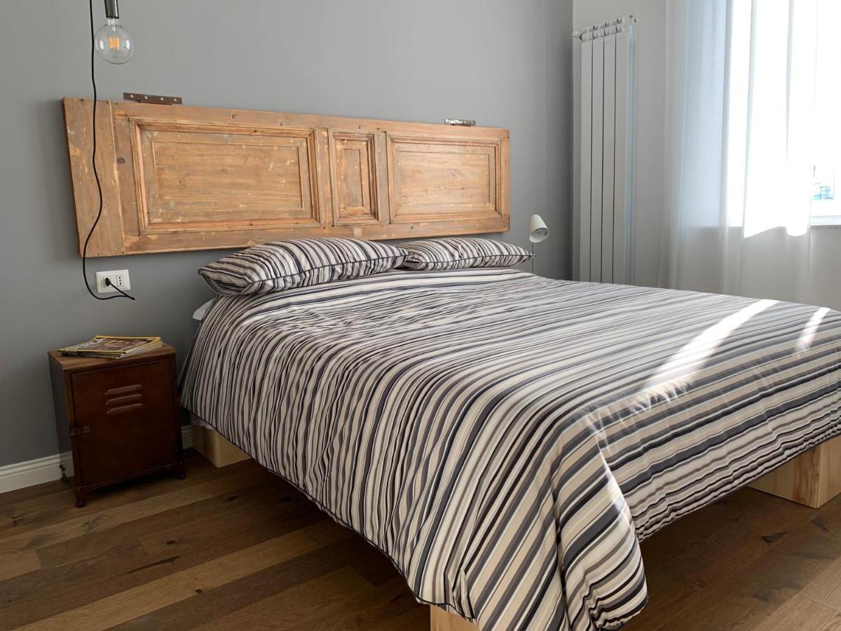 The Quality Apartment Napoli Екстер'єр фото