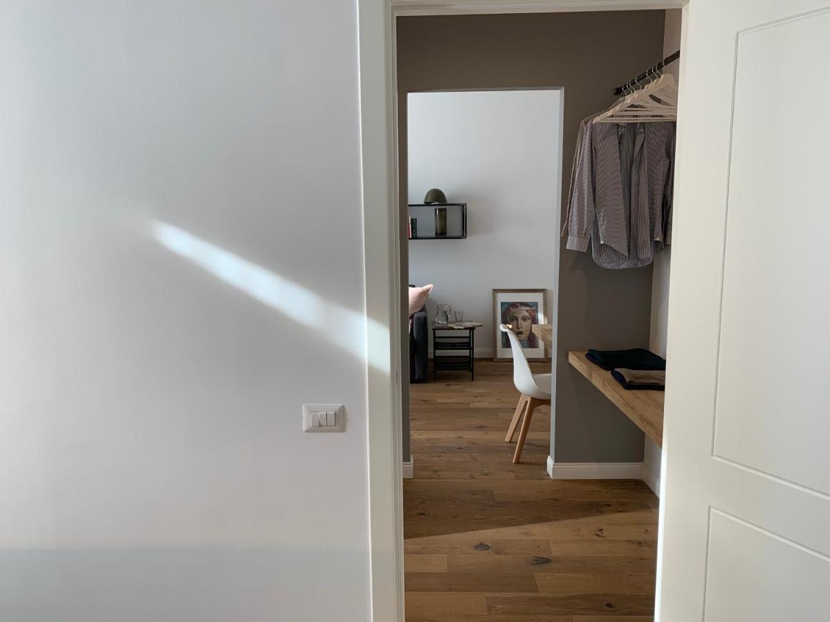 The Quality Apartment Napoli Екстер'єр фото