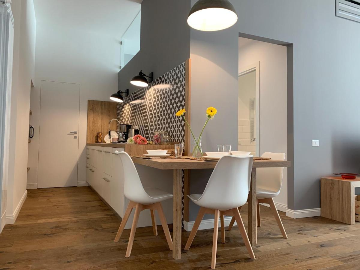 The Quality Apartment Napoli Екстер'єр фото